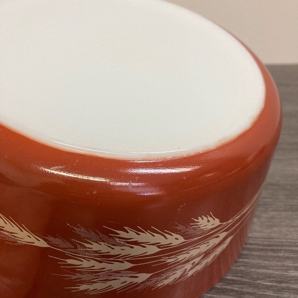 Pyrex Vintage Autumn Harvest Wheat Serving Casserole Dish 2.5 L 475-B - Picture 7 of 7